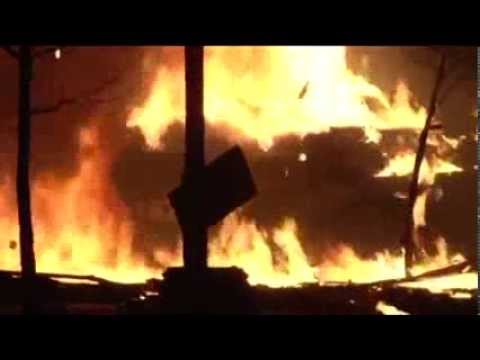 War revolution in Ukraine / VIDEO how in Kiev Ukraine burned APC Tank