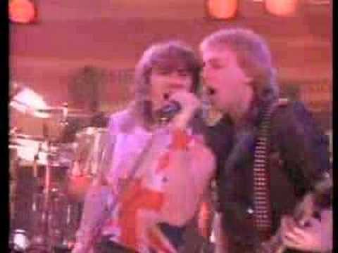 Def Leppard - Photograph