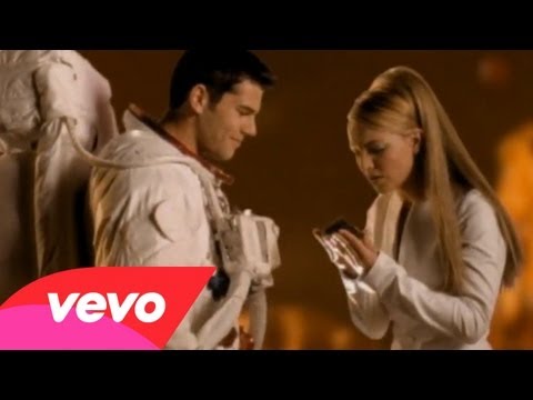 Britney Spears - Oops!...I Did It Again