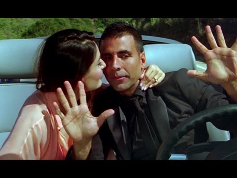 Kareena Kapoor hot kiss with Akshay Kumar - Kambakkht Ishq