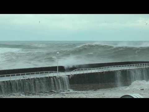 Oleaje Impresionante en Donostia-San Sebastian