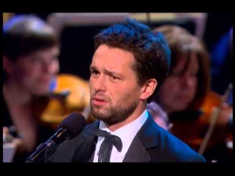 Julian Ovenden sings 'If I Loved You' with Sierra Boggess