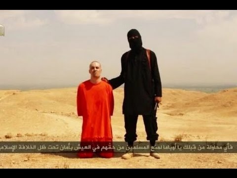 The Islamic State (IS) has released a video online purporting to show the beheading of US journalist James Foley, who went missing in Syria in 2012.

The jihadist militant group said the killing was revenge for US air strikes against its fighters in Iraq.

Foley\'s mother Diane said on Facebook she was proud of her son: \