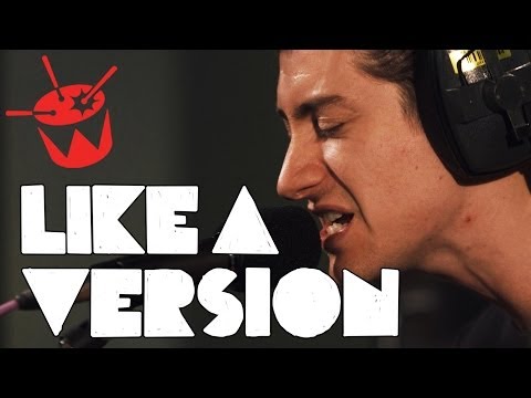 Arctic Monkeys cover Tame Impala 'Feels Like We Only Go Backwards'