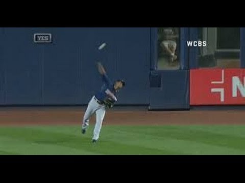 MLB Top 10 Throws Of 2013