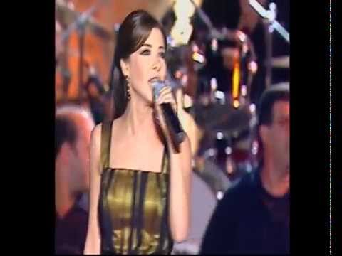 Nancy Ajram - El Donya Helwa - Live in Carthage 2008 الدنيا حلوة