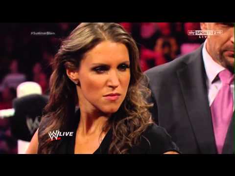 WWE RAW 2014.08.04 Stephanie McMahon & Brie Bella Contract Signing Segment (720p)