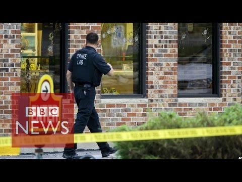 Cops TV crew member killed by police during robbery in Omaha - BBC News