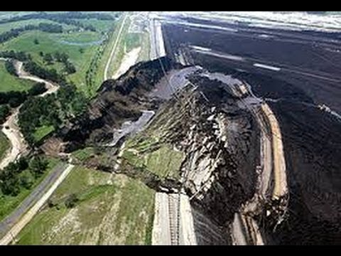 BREAKING NEWS - 3 missing after massive mudslide in western Colorado