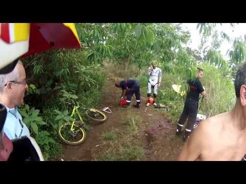 Cedric Gracia | Bleeding crash | Megavalanche Reunion Island