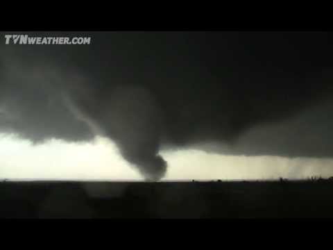 INSANE Tornado Suction Vortices! May 31, 2013 - El Reno, OK EF-5