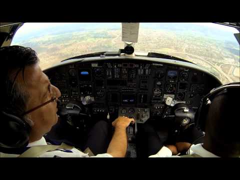 Citation V: turbulence during landing. Cockpit view!