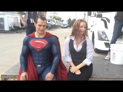 Henry Cavill & Amy Adams Take The ALS Ice Bucket Challenge