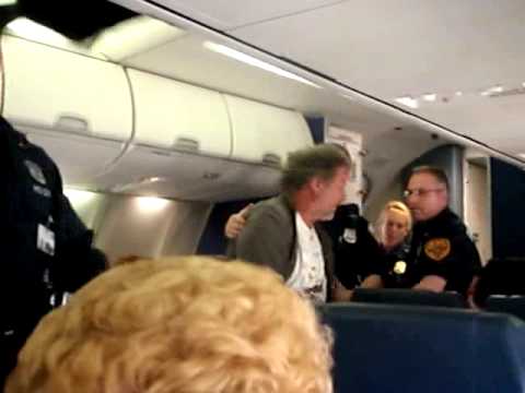 Passenger Removal from Southwest Flight 1552 4/18/09