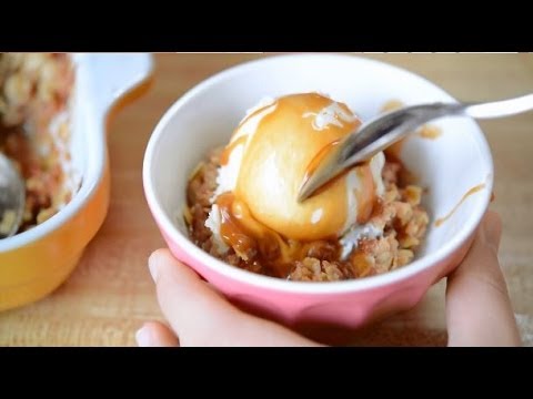 Caramel Apple Crisp Recipe - Easy Fall Dessert