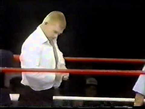 The Iron Sheik attacks Bob Backlund