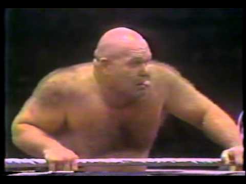 Bob Backlund vs  George Steele