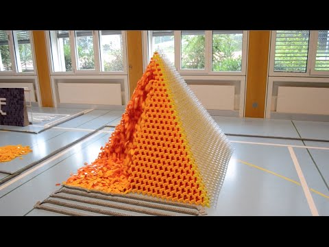 Worlds Largest 3D Domino Pyramid (29x29) | Egypt in 60'000 Dominoes | HD