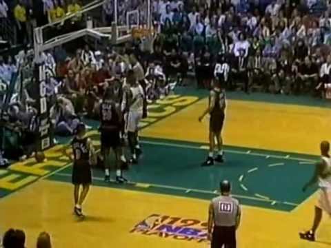 Dikembe Mutombo Blocks 31 Shots in 5-Game Series (1994 Playoffs)