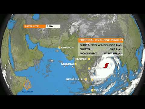 Powerful cyclone set to hit India's eastern coast