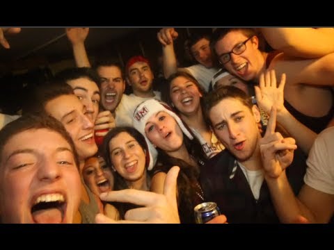 I'm Shmacked : University of Massachusetts UMASS (2013)