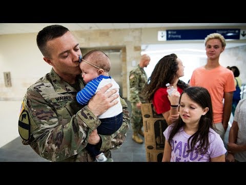 Soldier Meets Baby for First Time Compilation 2013 [HD]