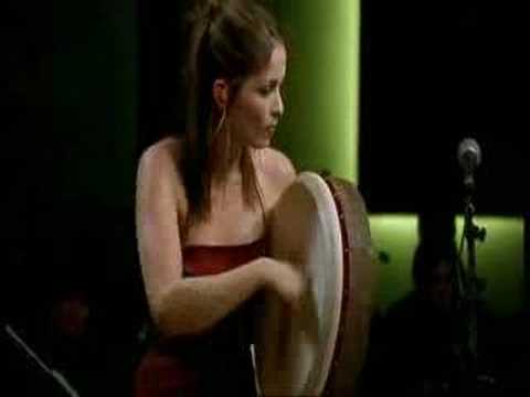 The Corrs- Toss The Feathers