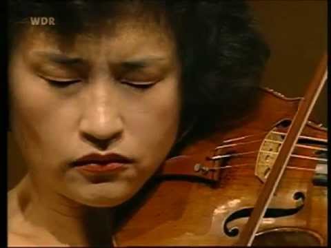 Kyung Wha Chung plays Brahms violin concerto (1996)