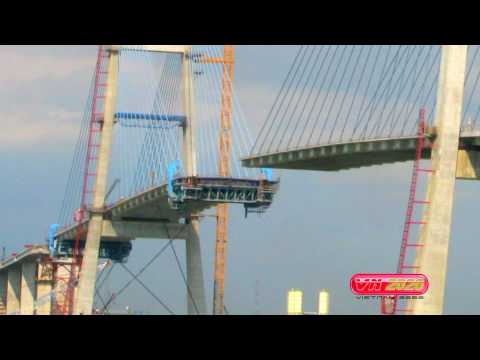 The Phu My Bridge - Saigon, Vietnam (2007- 2009)  - Construction Time Lapse