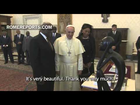 Pope meets with President of Angola: Poverty and social inequality discussed