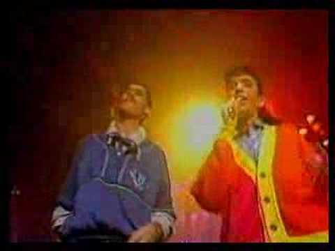 MC Miker G & DJ Sven - Holiday Rap - BBC 1986