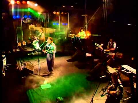 Latino - Angela (1995) live spot HQ