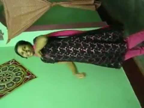 Sexy,hot&beautiful girl dancing (Berhampur,Ganjam,Odisha)