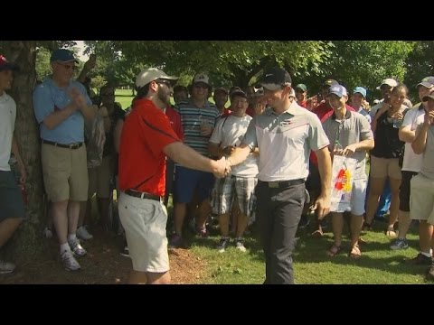 Rory McIlroy's golf ball finds fan's pocket at TOUR Championship