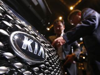 Korean Car Makers Shift Gears, Take Aim at Luxury Markets