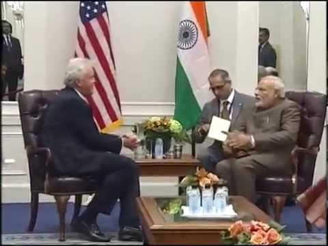 PM Modi meets the CEO of General Electric Jeffrey R. Immelt in New York