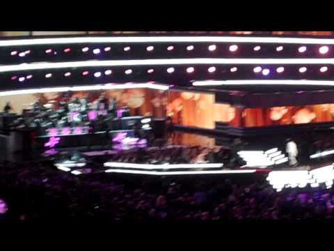 Jamie Foxx - Blame it on the Alcohol - Grammys 2010 Performance