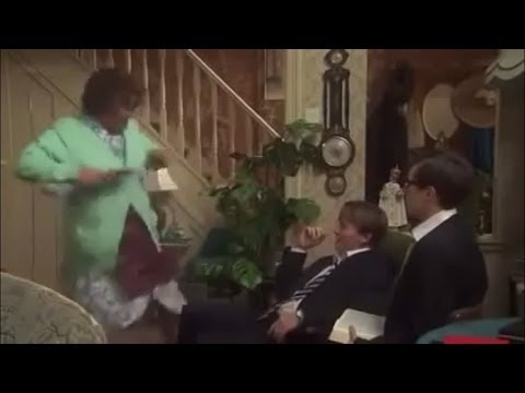 Mrs Brown's Boys Series 1 Episode 6 Mammy's Miracle