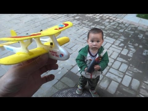 Arish Flying his new Lanyu Mini RC Bi-Plane