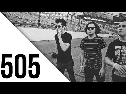 Arctic Monkeys - 505 [Lyrics]