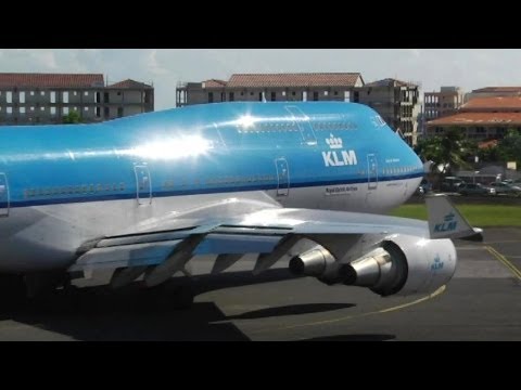 Close Up! KLM / Boeing 747 Takeoff at Princess Juliana, St Maarten (Full HD1080p)