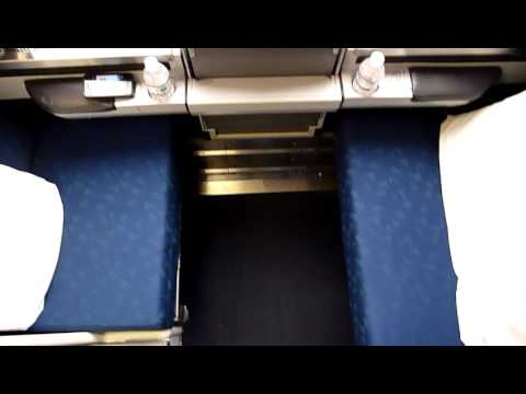 Review and tour of Amtrak Viewliner Roomette -- video tour of compartment