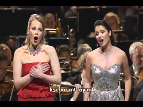 Flower duet - Anna Netrebko & Elina Garanca (Lakmé de Delibes)