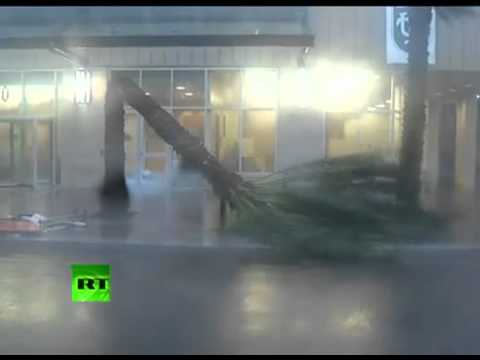 BREAKING NEWS: Hurricane Isaac LASHED New Orleans, Louisiana on Wednesday 29, Aug 2012