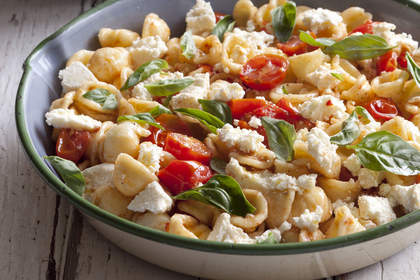 Ricotta and tomato pasta.