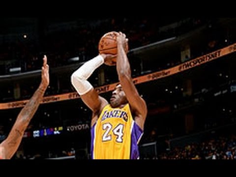 Kobe Bryant Scores First Basket of the 2014-2015 Season