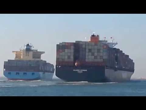 Accident between two vessels in suez canal 29/09/2014 in portsaid