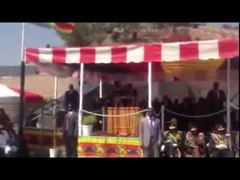 President Mugabe address crowd at Heroes Acre