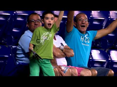 Kid dances on Miami Marlins Fan Cam