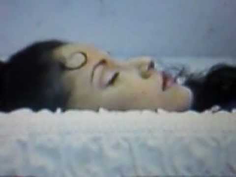 Short clips of selena's funeral (april 2 1995)